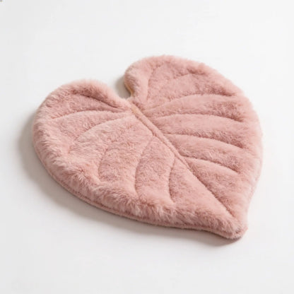 Blyio Leaf-Shaped Pet Resting Mat — product view 3