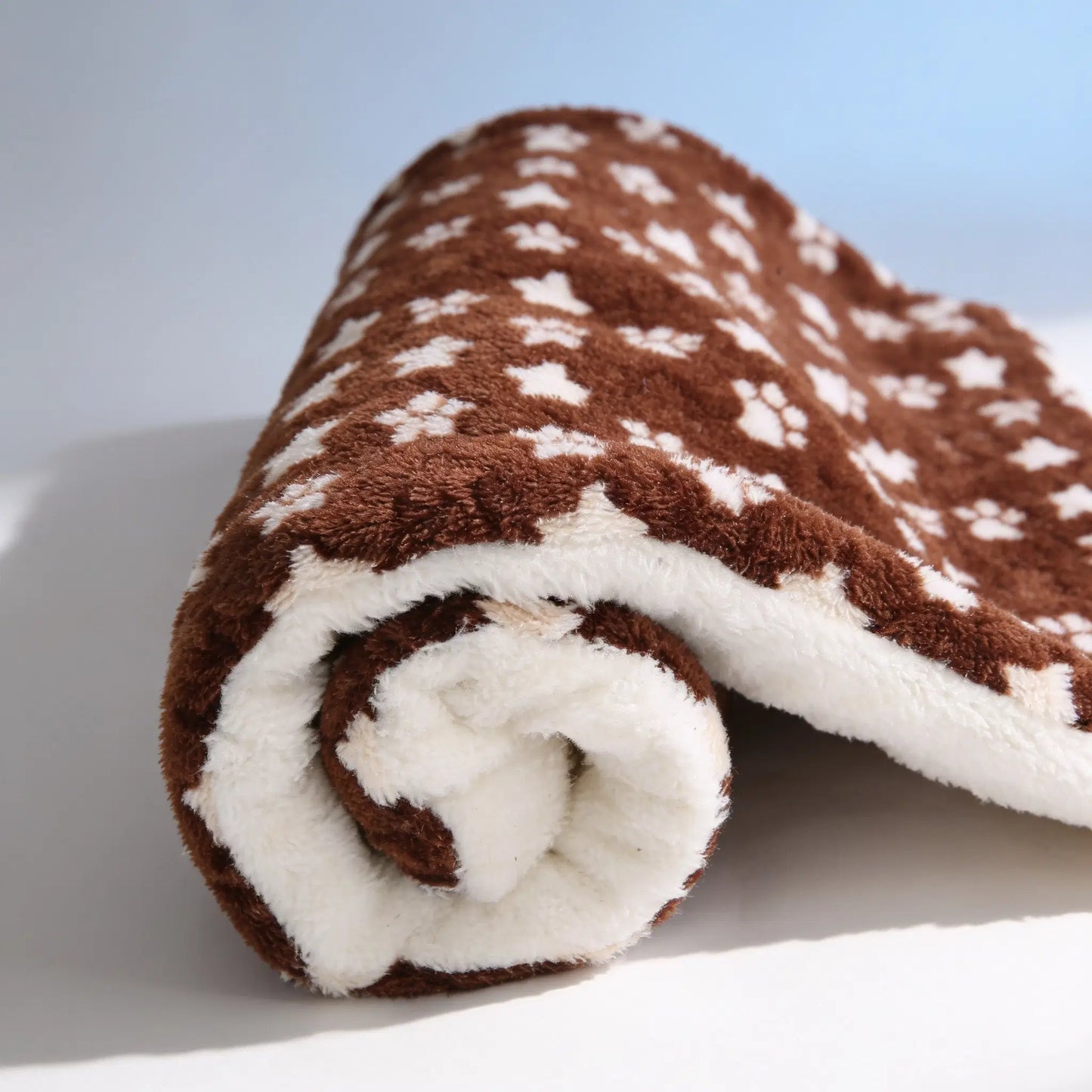 Blyio Warm Sherpa Pet Blanket — product view 5