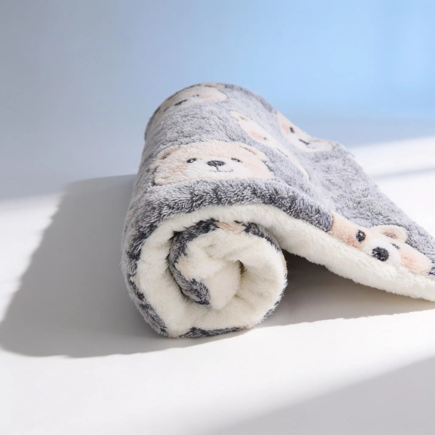 Blyio Warm Sherpa Pet Blanket — product view 6